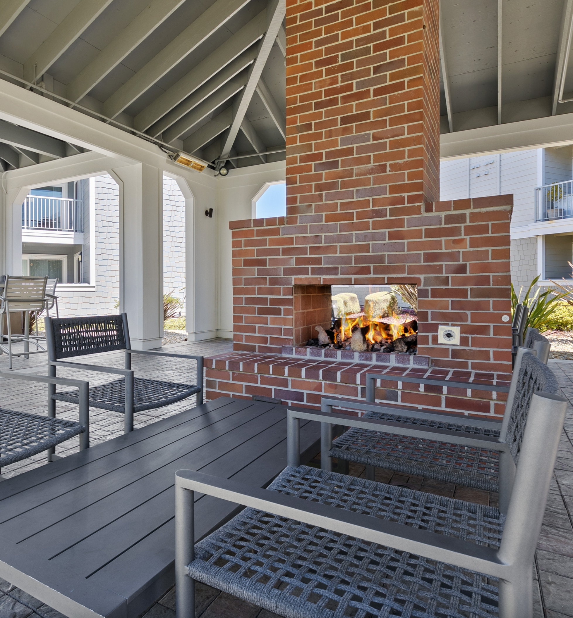 Pacific Bay Vistas - San Bruno, CA - Outdoor Fireplace